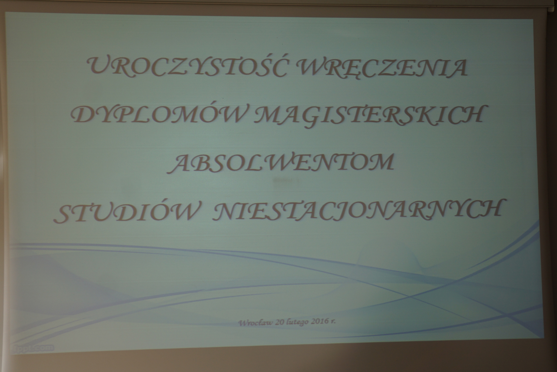 Dyplomy na studiach niestacjonarnych na Wydziale NE